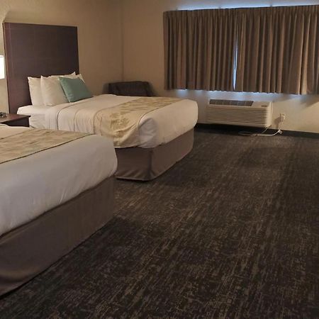 Cobblestone Suites - Oshkosh Ngoại thất bức ảnh