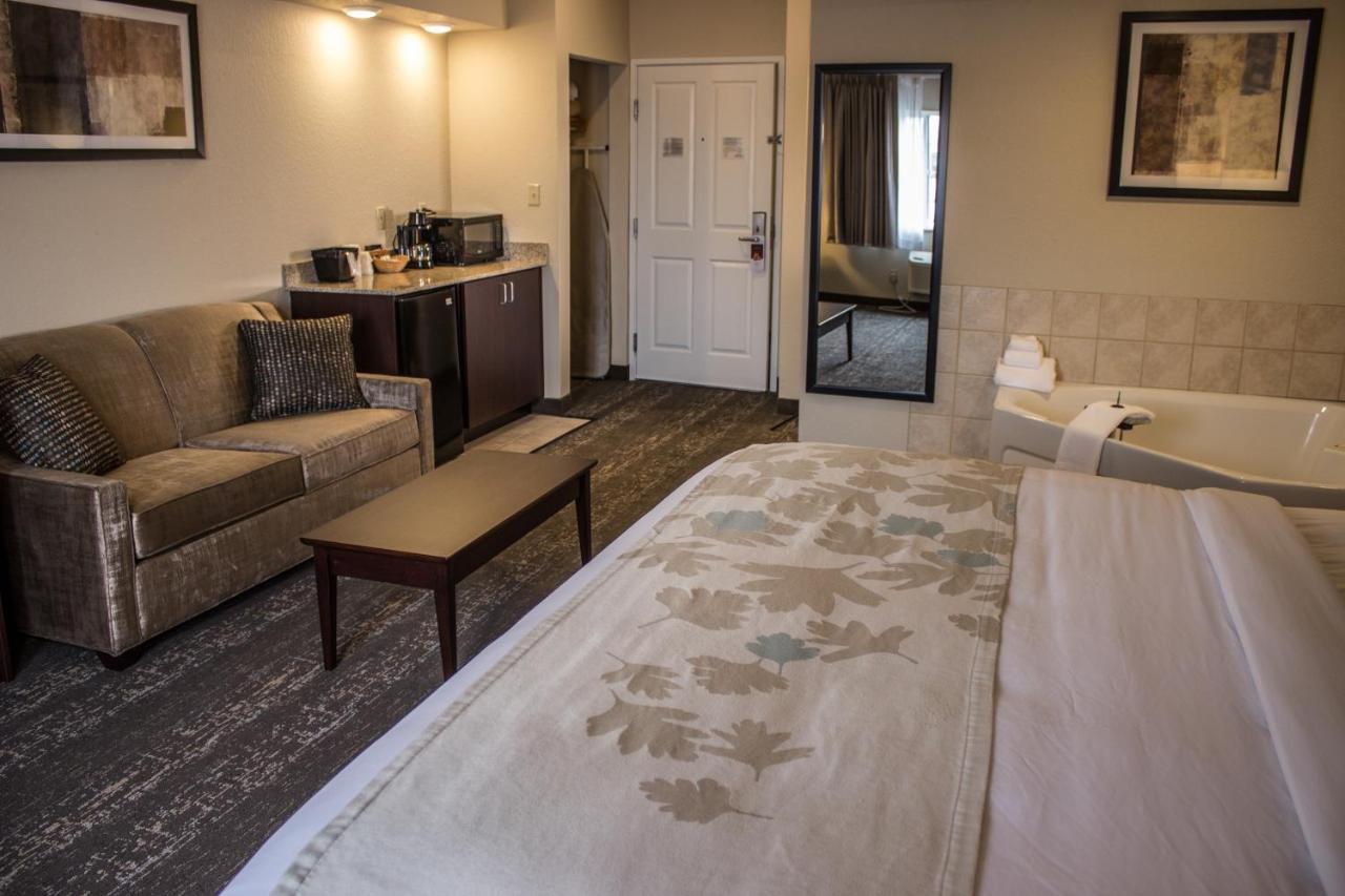 Cobblestone Suites - Oshkosh Ngoại thất bức ảnh