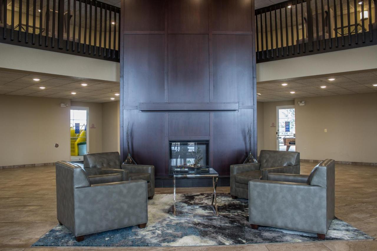 Cobblestone Suites - Oshkosh Ngoại thất bức ảnh
