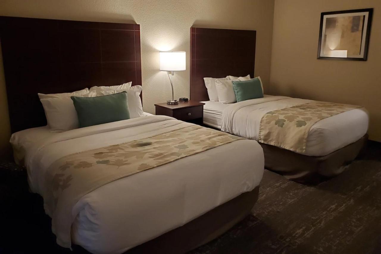 Cobblestone Suites - Oshkosh Ngoại thất bức ảnh